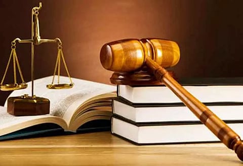 சிகிச்சை அளிப்பதில் அலட்சியமாக இருந்ததாக கூறி நோயாளியின் குடும்பத்திற்கு ரூ.2¾ லட்சம் இழப்பீடு-குன்னூர் தனியார் மருத்துவமனைக்கு நுகர்வோர் ஆணையம் உத்தரவு