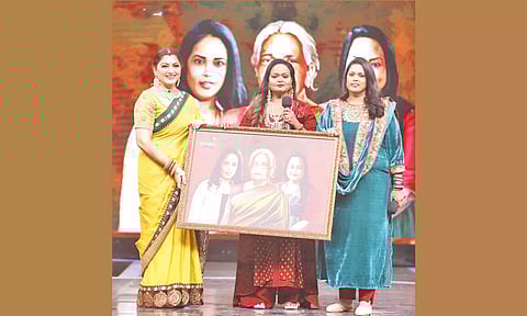 அரசியலிலும் சாதிப்பார் குஷ்பு...!