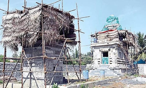 மேடவாக்கம் அருகே பொன்மார் கிராமத்தில் 1000 ஆண்டுகள் பழமையான பெருமாள் கோவில் சீரமைப்பு