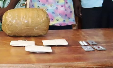 போதை மாத்திரைகளுடன் 3 வாலிபர்கள் கைது