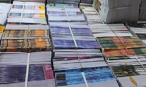 அரசு பள்ளிகளுக்கு 5 கோடி பாடப்புத்தகம் வினியோகம்- பள்ளி திறக்கும் முதல் நாளில் வழங்க கல்வித்துறை ஏற்பாடு