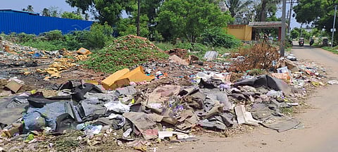 மாச்சம்பாளையத்தில் 200 ஆண்டுகள் பழமை வாய்ந்த மயானம் குப்பைமேடாகமாறிவரும் அவலம்