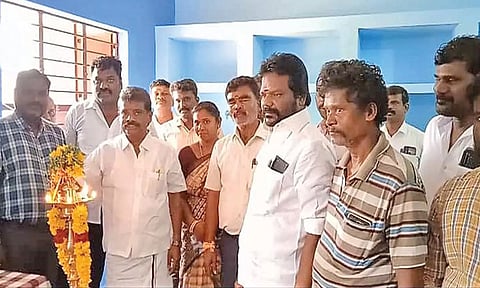 புதிய ஆதிதிராவிடர் மாணவர்கள் விடுதியில் சண்முகையா எம்.எல்.ஏ குத்துவிளக்கு ஏற்றி வைத்தபோது எடுத்தபடம்.