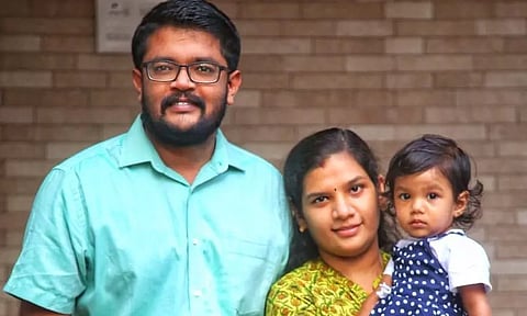 ராமநாதபுரம்-சிவகங்கையில் முதல் முறையாக கலெக்டர் ஆன கணவன்-மனைவி