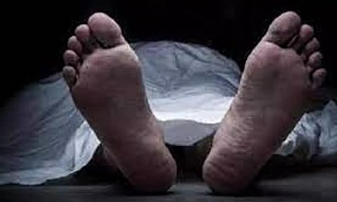கோவையில் வெவ்வேறு விபத்தில் தொழிலாளி உள்பட 2 பேர் பலி