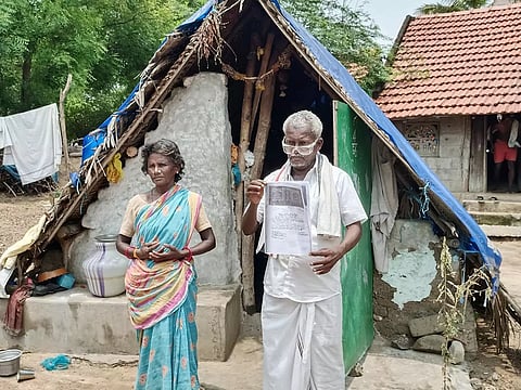 பாதிக்கப்பட்ட விவசாயி முனியசாமி.