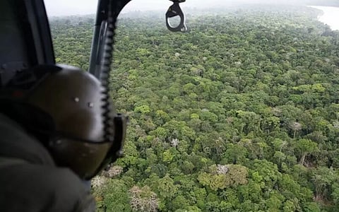 அமேசான் காட்டிற்குள் ஹெலிகாப்டர் விழுந்து விபத்து: பெற்றோர் பலி- 17 நாட்களுக்கு பிறகு 4 குழந்தைகள் உயிருடன் மீட்பு