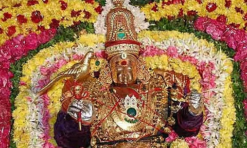 அன்னை காமாட்சியின் மூவகை வடிவம்