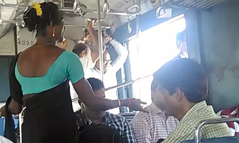 பயணிகளை தொந்தரவு செய்தால் கடும் நடவடிக்கை: திருநங்கைகளுக்கு ரெயில்வே போலீஸ் எஸ்.பி. அறிவுரை