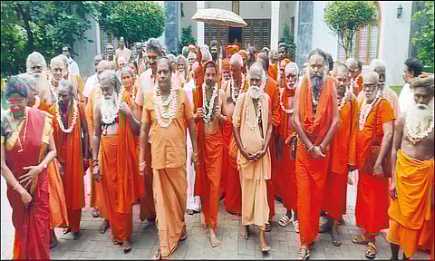 திருவட்டார் ஆஞ்சநேயர் கோவிலில் 108 சன்னியாசிகளின் மகா சங்கம நிகழ்ச்சி