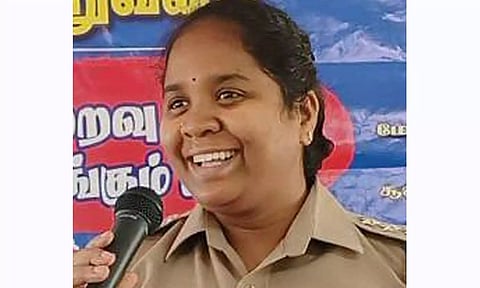 கள்ளச்சாராயம் குடித்து 8 பேர் பலி- மதுராந்தகம் போலீஸ் டி.எஸ்.பி. காத்திருப்போர் பட்டியலுக்கு மாற்றம்