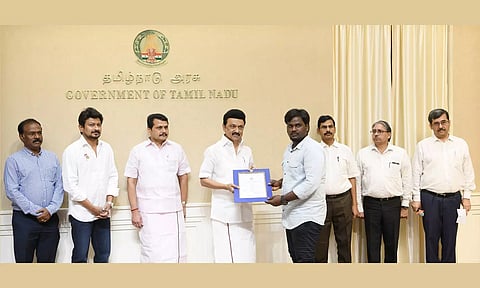 தமிழ்நாடு மின்சார வாரியத்தில் 103 பேருக்கு பணி நியமன ஆணை- முதலமைச்சர் மு.க. ஸ்டாலின் வழங்கினார்