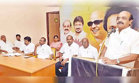 திருப்பூர் வடக்கு தி.மு.க. அலுவலகத்தில் நடந்த ஆலோசனை கூட்டத்தில் செல்வராஜ் எம்.எல்.ஏ. பேசியபோது எடுத்தபடம்.