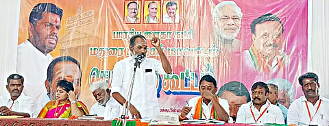மதுரையில் பா.ஜ.க. செயற்குழு கூட்டம் நடந்தது.