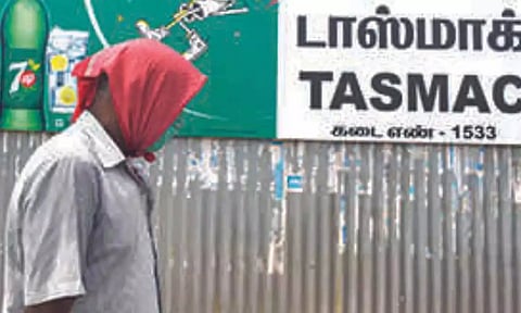 சென்னை சுற்று வட்டார பகுதிகளில் அனுமதியின்றி செயல்பட்டு வந்த 214 டாஸ்மாக் பார்கள் சீல் வைப்பு