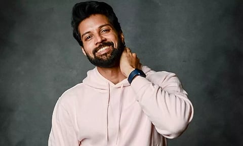 சந்தோஷ் பிரதாப் 