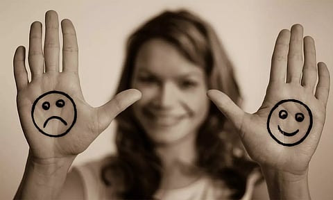 பெண்கள் உணர்ச்சிகளை கட்டுப்படுத்தினால் சாதிக்கலாம்...