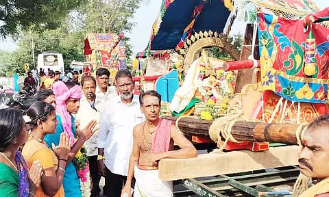 திருமறைநாதர்-வேதநாயகி அம்பாள் பஞ்சமூர்த்திகளுடன் சப்பரத்தில் புறப்பாடு