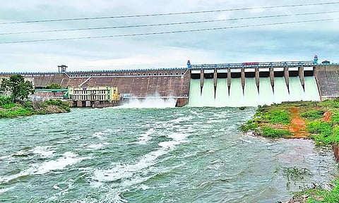 தடப்பள்ளி-அரக்கன் கோட்டை பாசனத்திற்கு தண்ணீர் திறப்பு குறைப்பு