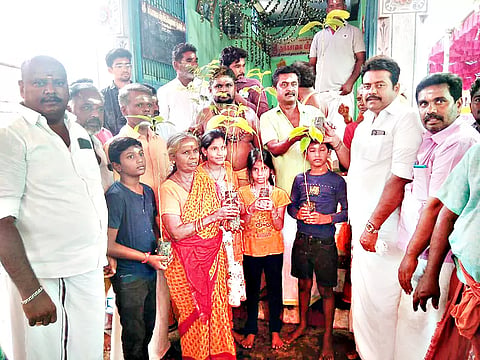 மரக்கன்று வழங்கும் நிகழ்ச்சி