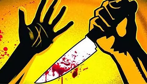 துக்க வீட்டில் தகராறு; 3 பேருக்கு கத்திக்குத்து