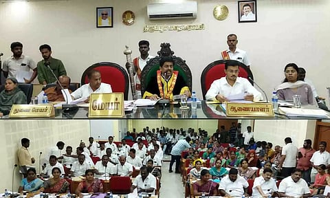 திருப்பூர் மாநகராட்சி அவசர கூட்டம் மேயர் தினேஷ் குமார் தலைமையில் நடைபெற்ற காட்சி. அருகில் துணை மேயர் பாலசுப்ரமணியம், கமிஷனர் பவன்குமார் கிரியப்பனவர் உள்ளனர். கூட்டத்தில் பங்கேற்ற கவுன்சிலர்கள். 