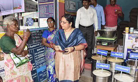 அரியலூர் தற்காலிக பேருந்து நிலையத்தில் அடிப்படை வசதிகள் ஏற்படுத்த கலெக்டர் உத்தரவு