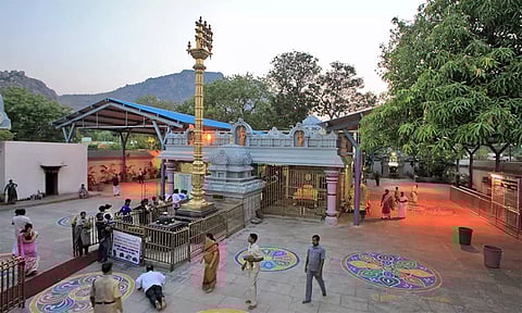 அப்பலாயகுண்டா பிரசன்ன வெங்கடேஸ்வரசாமி கோவிலில் பிரம்மோற்சவ விழா இன்று தொடங்குகிறது