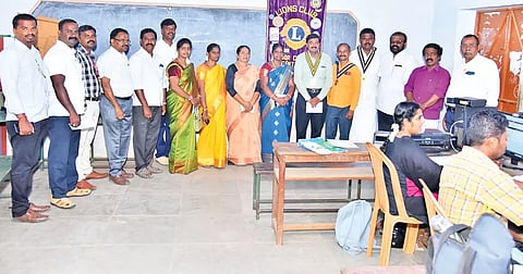 ஆதார் சிறப்பு முகாம் நடந்தபோது எடுத்தபடம்