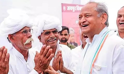 ராஜஸ்தானில் முதல் 100 யூனிட்டுகளுக்கு கட்டணமில்லா மின்சாரம்- முதலமைச்சர் அசோக் கெலாட் அறிவிப்பு