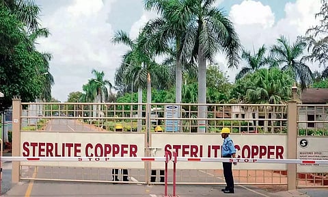 தூத்துக்குடி ஸ்டெர்லைட் ஆலை கழிவுகளை அரசே அகற்ற முடிவு