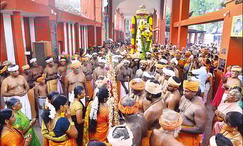 சாமிதோப்பு அய்யா வைகுண்டசாமி தலைமைப்பதியில் கலிவேட்டை நிகழ்ச்சி