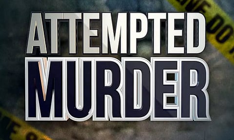 கள்ளக்காதலியை திருமணம் செய்வதற்காக மனைவியை நண்பர்களுடன் சேர்ந்து கொல்ல முயன்ற தொழிலதிபர்