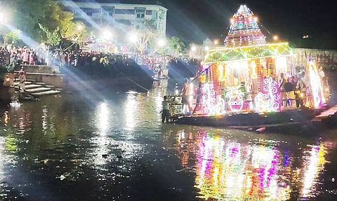 திருத்தளி நாதர் கோவில் தெப்ப உற்சவம்