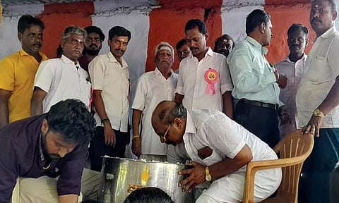சேரன்மகாதேவி கொழுந்துமாமலை பாலசுப்பிரமணிய சுவாமி கோவிலில் வைகாசி விசாக திருவிழா