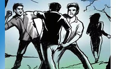 பணம் கொடுக்கல் வாங்கல் தகராறில் கணவன்-மனைவிக்கு அடி உதை