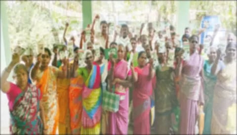 ஆதார், ரேஷன், வாக்காளர் அட்டையை ஒப்படைக்க கிராம மக்கள் முடிவு