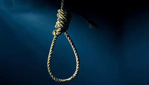 அரசு வேளாண் கல்லூரியில் தங்கியிருந்தவர் தற்கொலை- பெற்றோருக்கு உருக்கமான கடிதம்