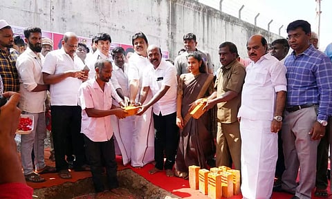 கவர்னர்-எதிர்கட்சிகளுக்கு தமிழ்நாட்டின் வளர்ச்சியில் அக்கறை இல்லை: அமைச்சர் ஆவேசம்