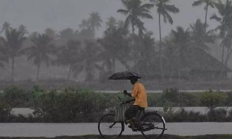 பிபோர்ஜோய் புயல் உருவானதால் தென்மேற்கு பருவமழை தொடங்குவதில் தாமதம்