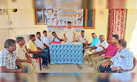 ஆலோசனை கூட்டம் நடைபெற்ற காட்சி.