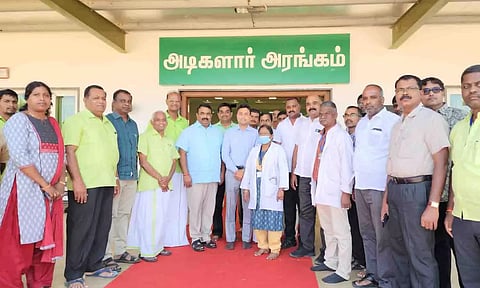 ஆலோசனைக் கூட்டத்தில் பங்கேற்றவர்களை படத்தில் காணலாம்.