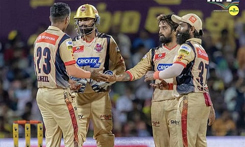 டிஎன்பிஎல் கிரிக்கெட்: சேப்பாக் சூப்பர் கில்லீஸ் அணி வெற்றி பெற 121 ரன்கள் தேவை