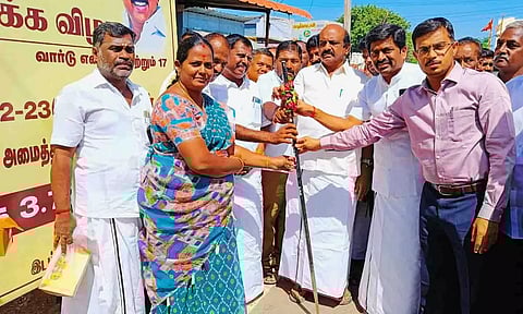 பூமி பூஜை நடைபெற்ற காட்சி.