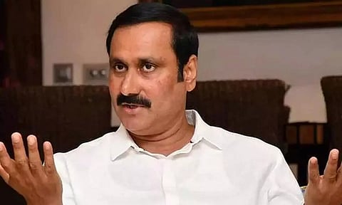சாலை வரியை உயர்த்தும் முடிவை தமிழக அரசு கைவிட வேண்டும்- அன்புமணி ராமதாஸ் வலியுறுத்தல்