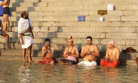 தர்ப்பணம் செய்து முடிந்ததும் சொல்ல வேண்டிய மணிகர்ணிகா அஷ்டகம்