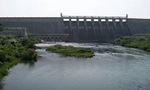 பவானிசாகர் அணைக்கு நீர்வரத்து குறைந்தது