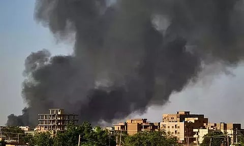 சூடானில் நடந்த வான்வழித் தாக்குதல் - 5 குழந்தைகள் உள்பட 17 பேர் பலி