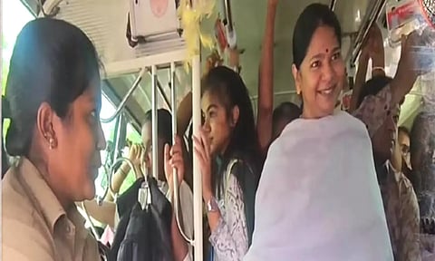 கோவை பெண் டிரைவர் ஷர்மிளாவுக்கு வேலை - கனிமொழி எம்.பி. உறுதி