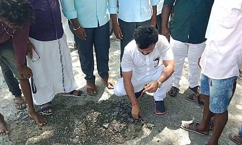 சாலையை அளந்து ஆய்வு செய்த எம்.எல்.ஏ.- அதிகாரிகளுக்கு எச்சரிக்கை